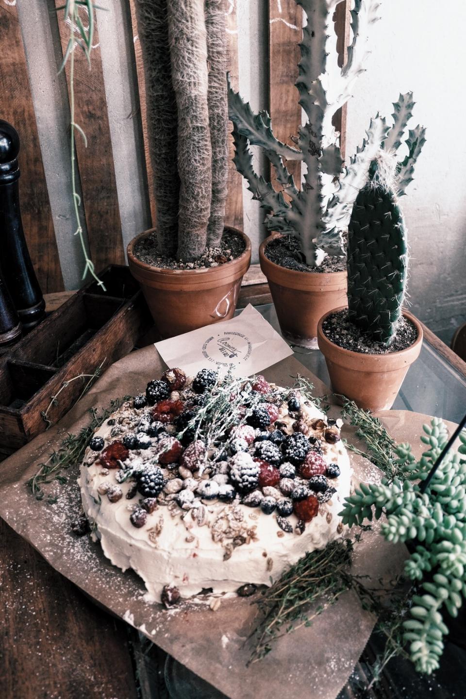 Karottenkuchen im Roamers Berlin - Pflanzenfreude.de Karottenkuchen im Roamers Berlin - Pflanzenfreude.de