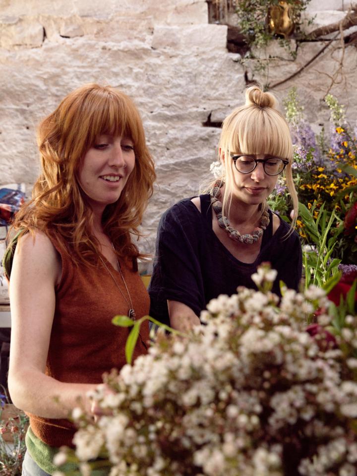 Die Floristinnen Natalya Ayers und Fiona Inglis von Pyrus - Pflanzenfreude.de